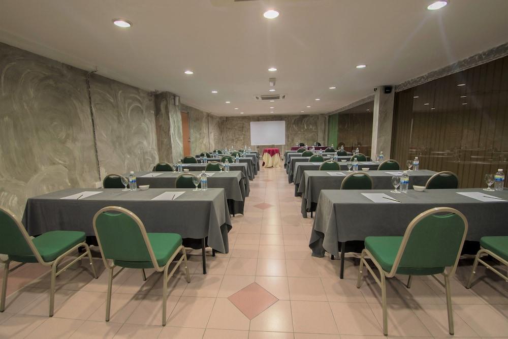 Grand Sentosa Hotel Johor Bahru Kültér fotó